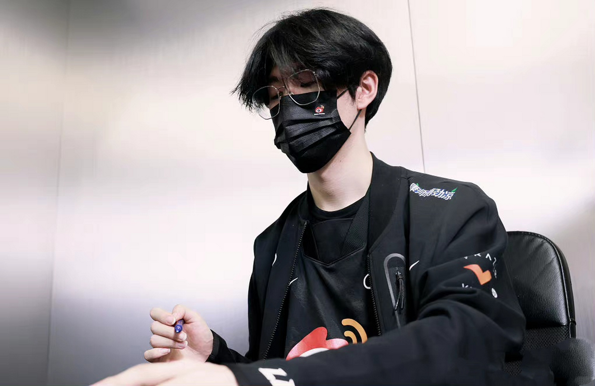 TheShy伤退再成焦点(theshy上单豹女出装顺序) TheShy伤退再成焦点(theshy上单豹女出装顺序)